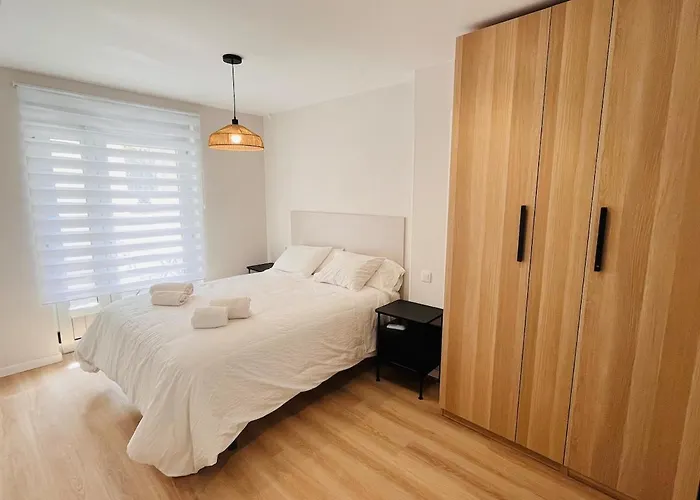 Valdeflores Flats Bj Appartement *